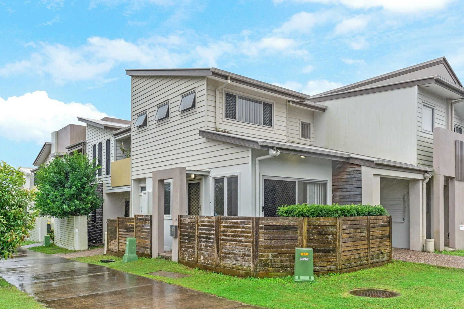 Main listing image for 17 Moreton St, Fitzgibbon  QLD  4018
