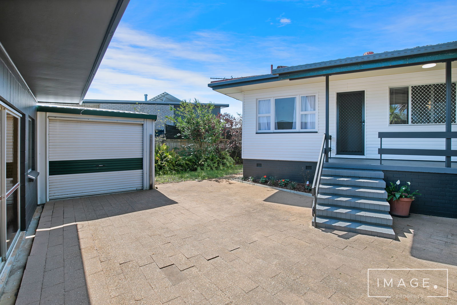 Main listing image for 1A Blakeney St, Woody Point  QLD  4019