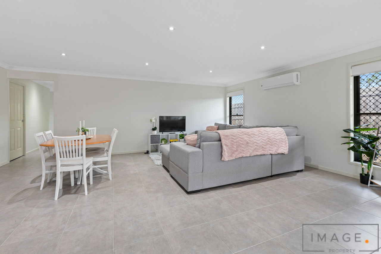 Main listing image for 103 Reif St, Flinders View  QLD  4305