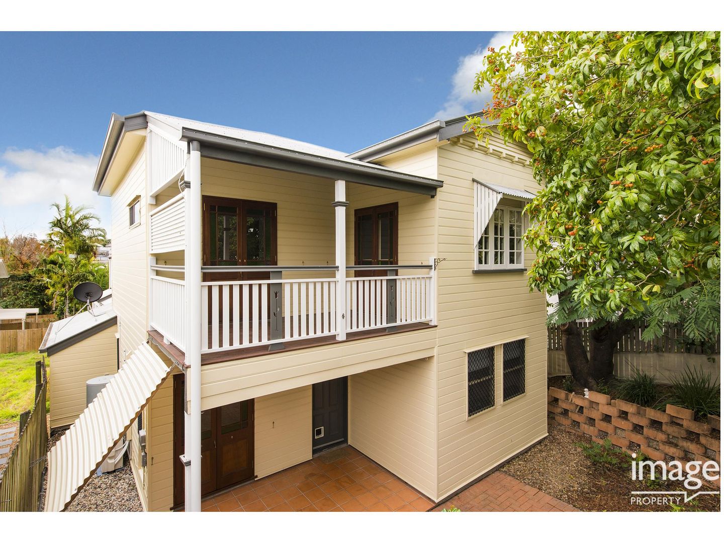 Main listing image for 1/18 Bovelles Street, Camp Hill  QLD  4152