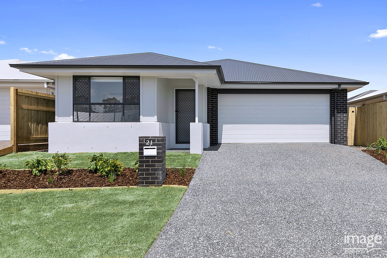 Main listing image for 21 Kingsdale Ave, Thornlands  QLD  4164