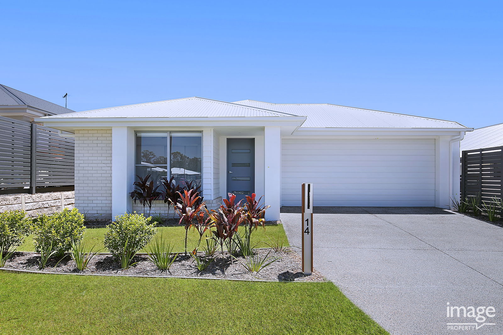 Main listing image for 14 Brunner Dr, Park Ridge  QLD  4125