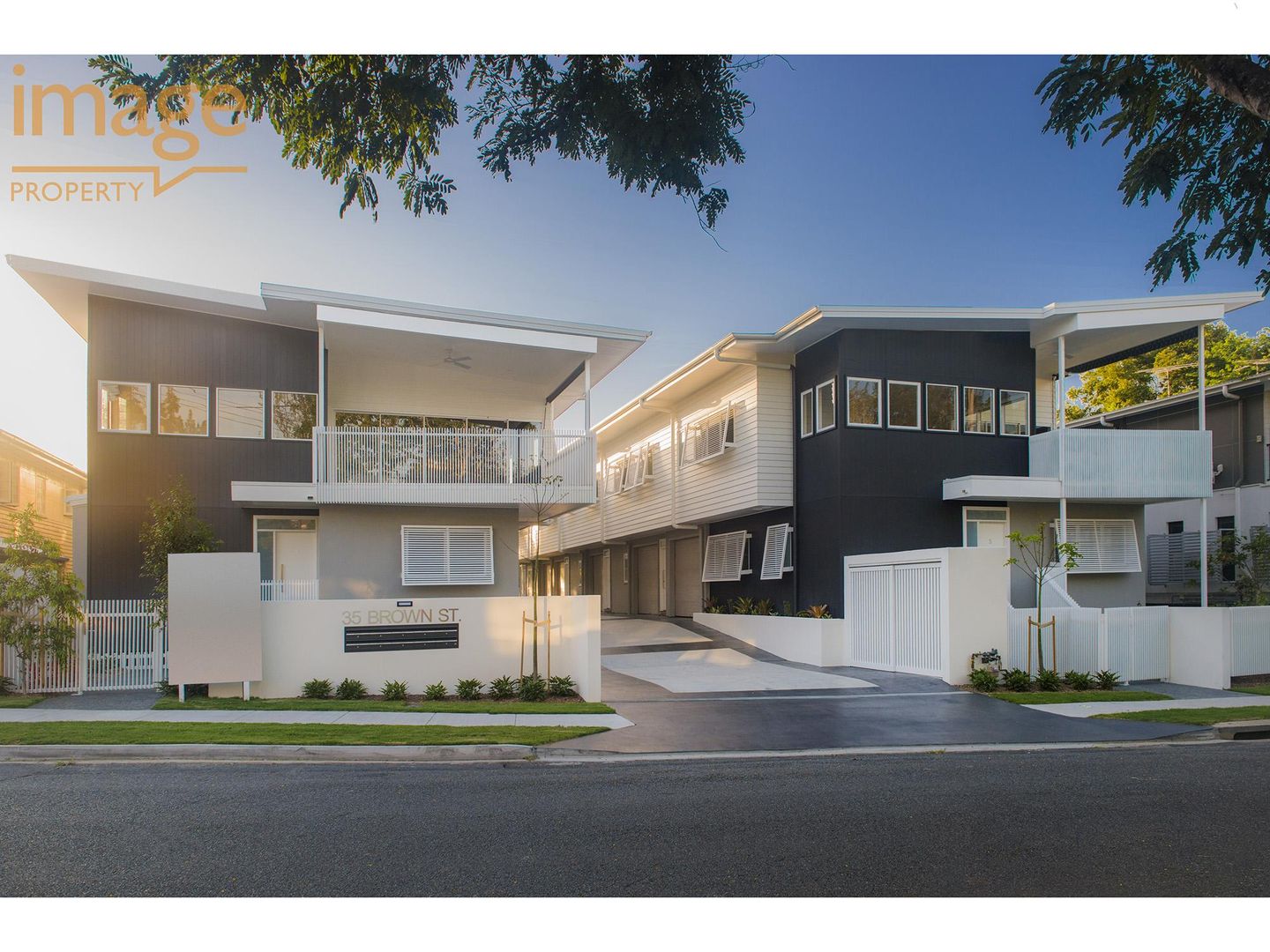 Main listing image for 9/35 Brown St, Camp Hill  QLD  4152