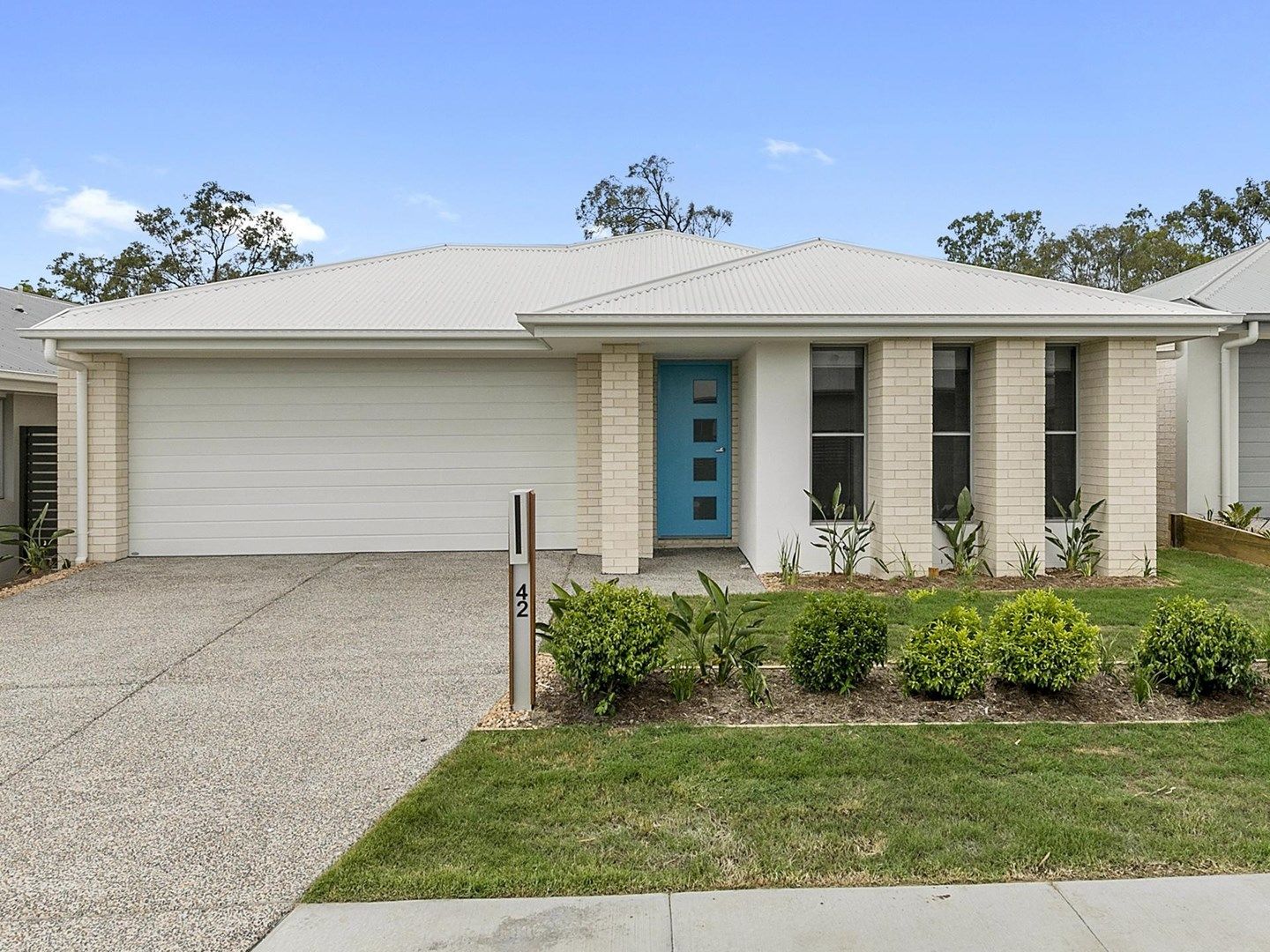 Main listing image for 42 Chambers Ridge Blvd, Park Ridge  QLD  4125