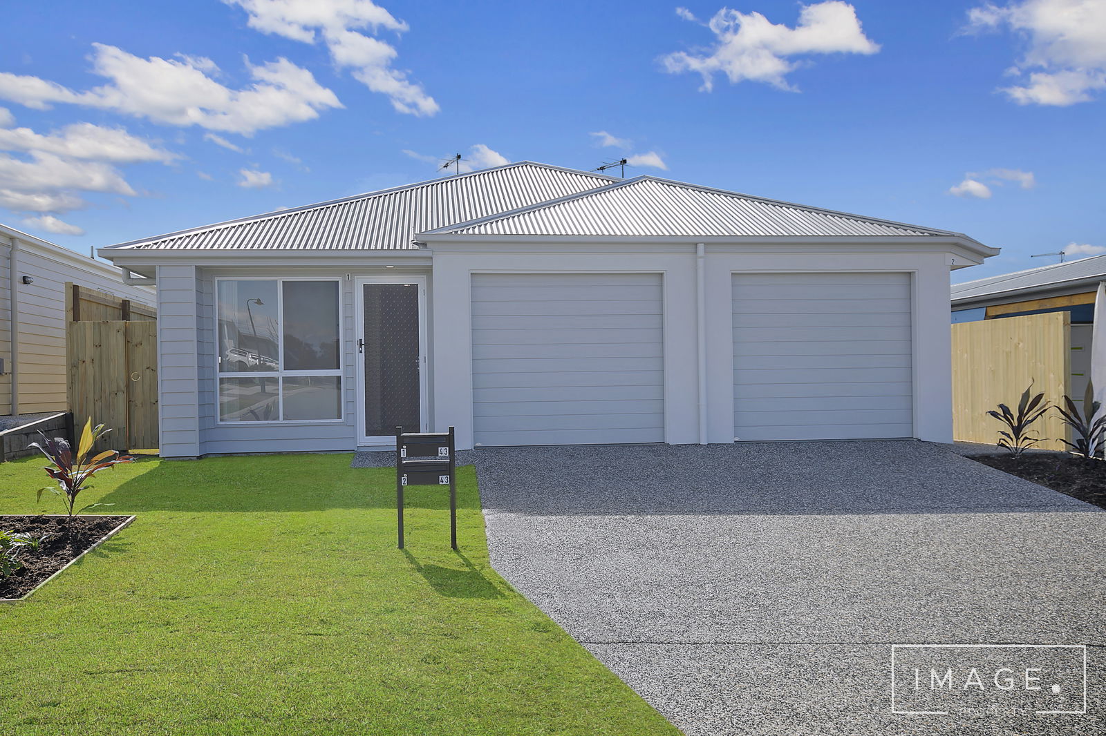Main listing image for 1/43 E Beaumont Rd, Park Ridge  QLD  4125