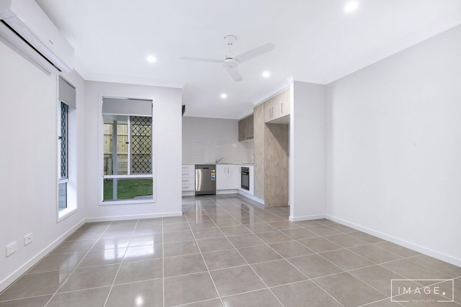 2/19 Kambu Close Karalee QLD 4306, Karalee - Thumbnail 2
