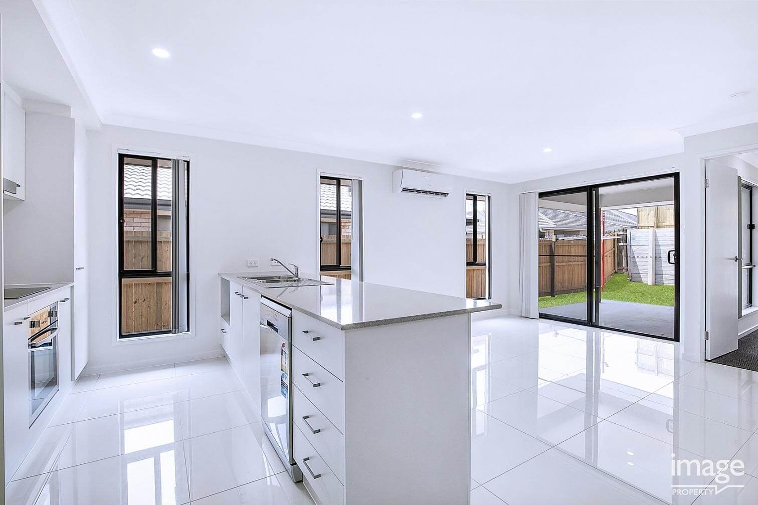 Main listing image for 1/14 Ludwig St, Leichhardt  QLD  4305