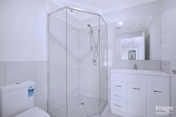 Image 6 for 1/14 Ludwig St, Leichhardt  QLD  4305
