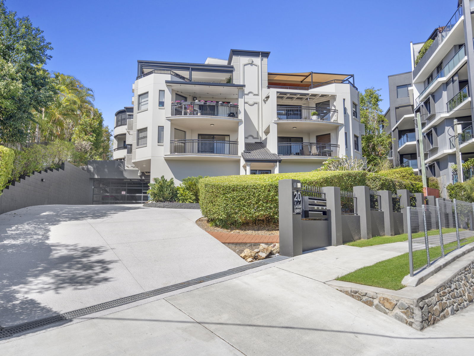 Main listing image for 1/20 Norman Cres, Norman Park  QLD  4170