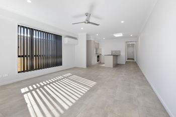 Image 6 for 1/12 Brooklyn Cl, Park Ridge  QLD  4125