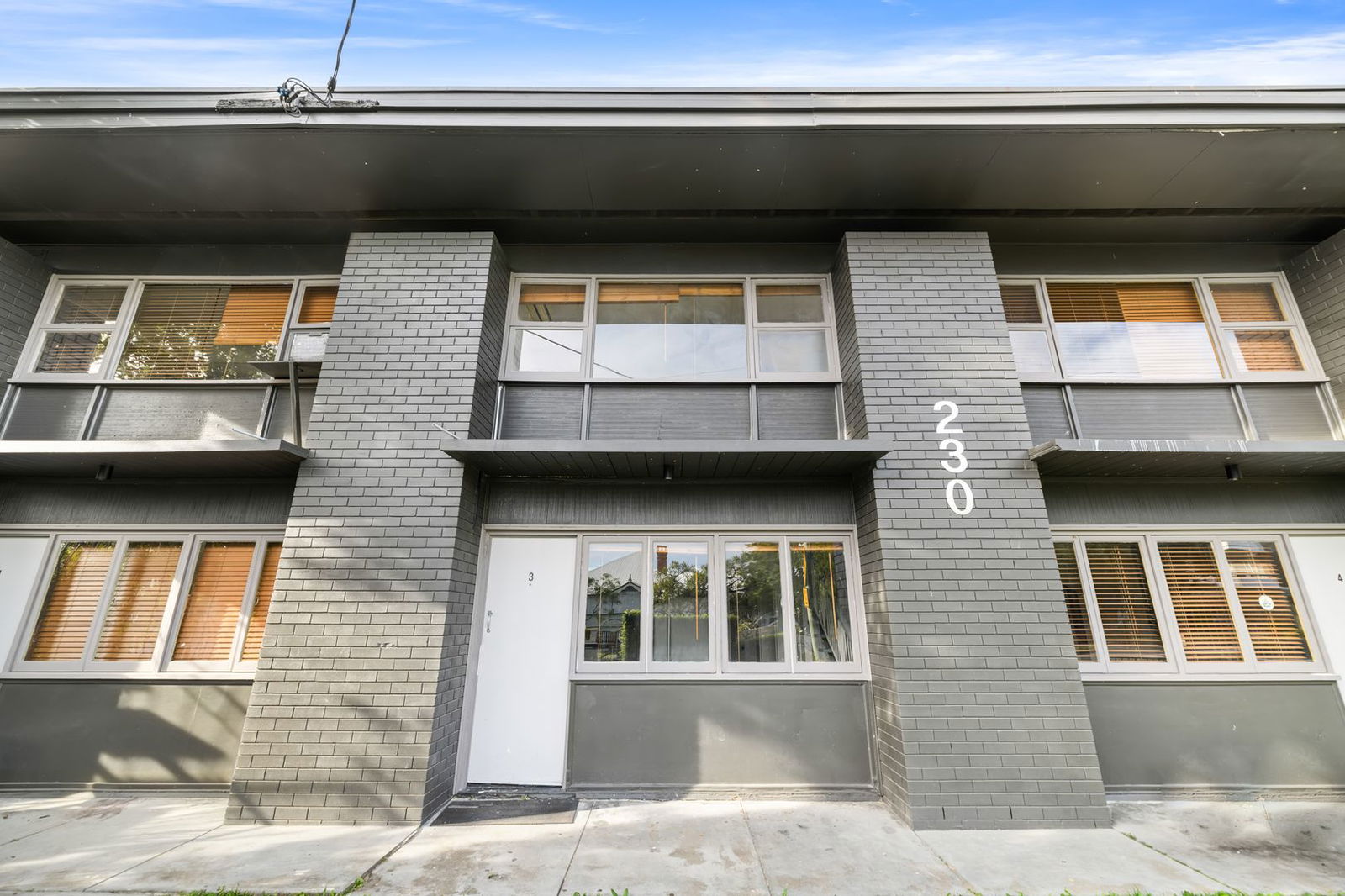 Main listing image for 3/230 Cavendish Rd, Coorparoo  QLD  4151