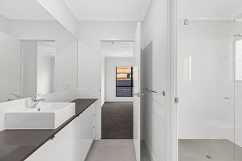 Image 6 for 27 Eric St, Redbank Plains  QLD  4301