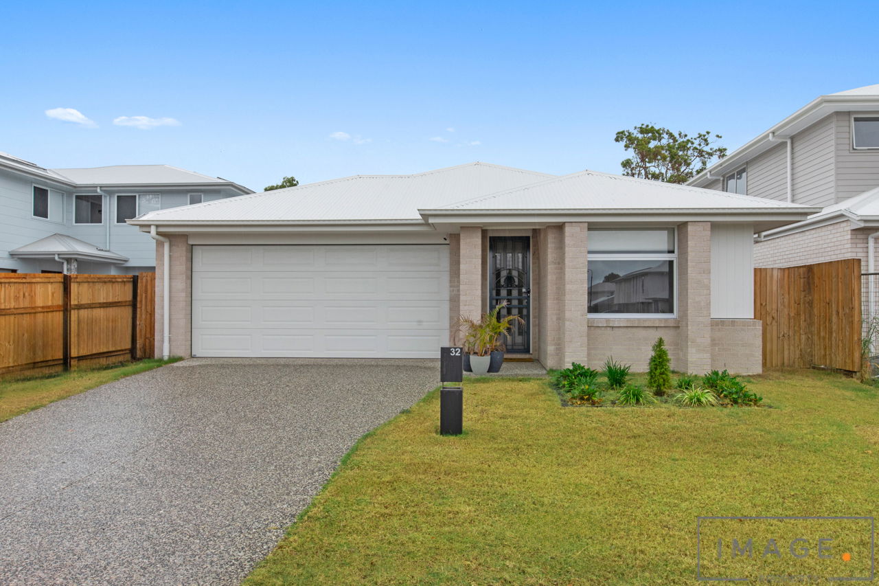 Main listing image for 32 Ruchi Place, Wynnum West  QLD  4178