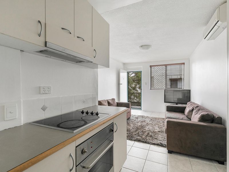 Main listing image for 3/22 Balowrie St, Hamilton  QLD  4007