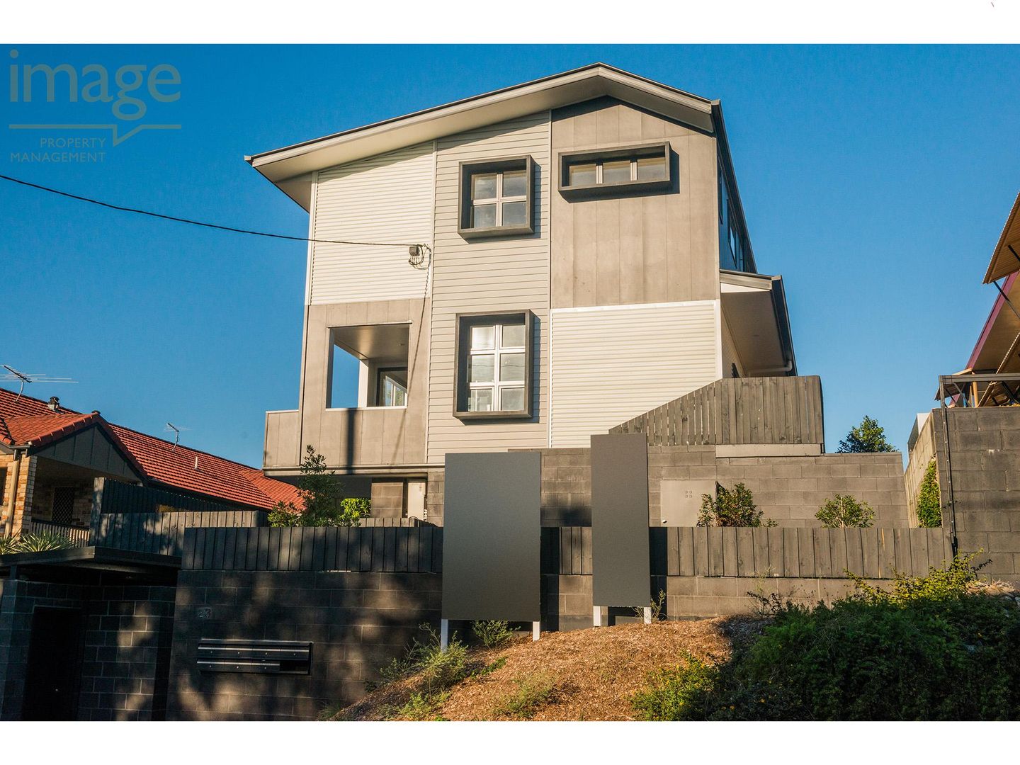 Main listing image for 1/23 Riddell St, Bulimba  QLD  4171