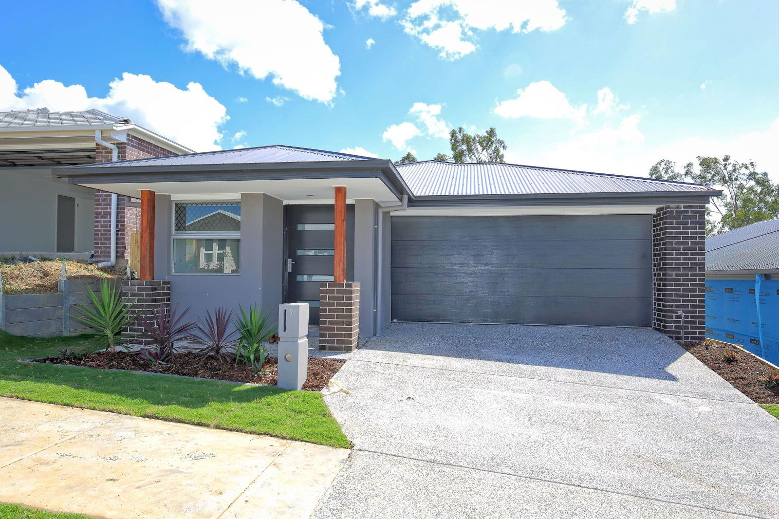 Main listing image for 7 Coolah St, South Ripley  QLD  4306