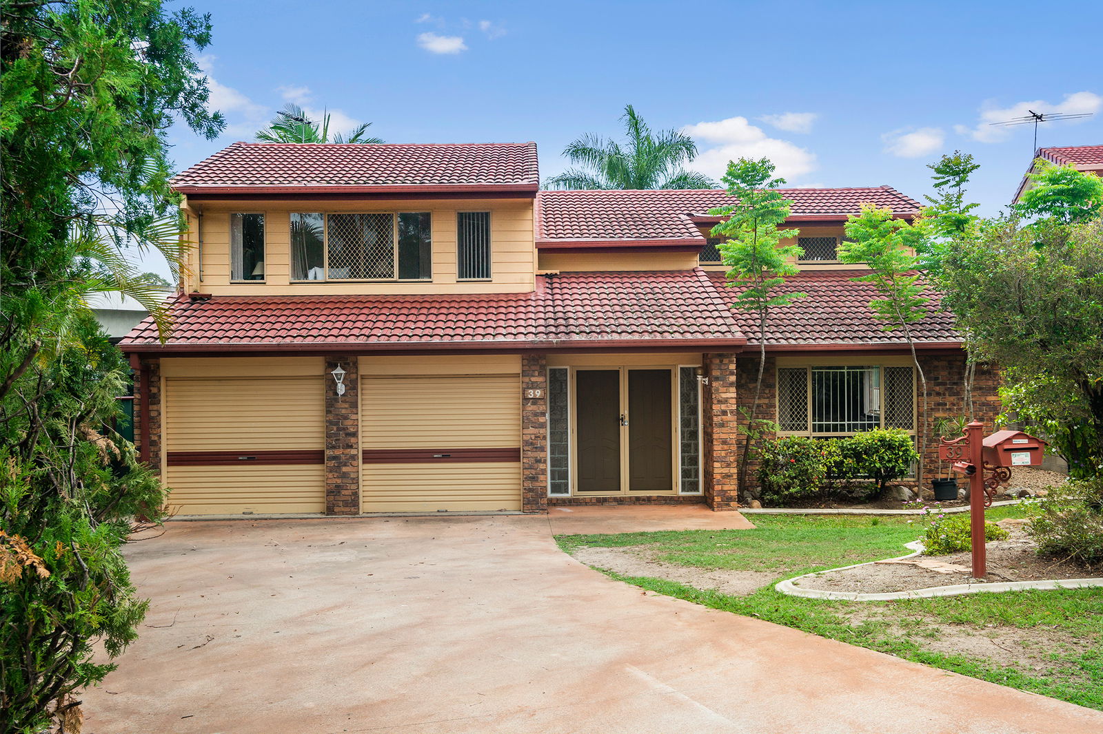 Main listing image for 39 Pleshette Pl, McDowall  QLD  4053
