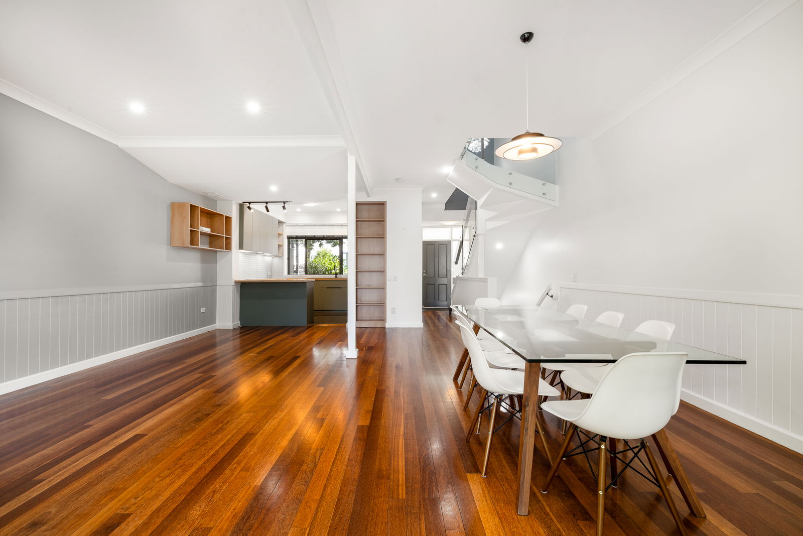 Main listing image for 15A Brighton Rd, Highgate Hill  QLD  4101