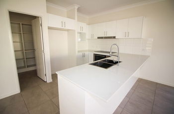 Image 6 for 62 Kitchener St, Wynnum  QLD  4178