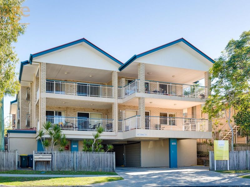 Main listing image for 4/41 McLay St, Coorparoo  QLD  4151