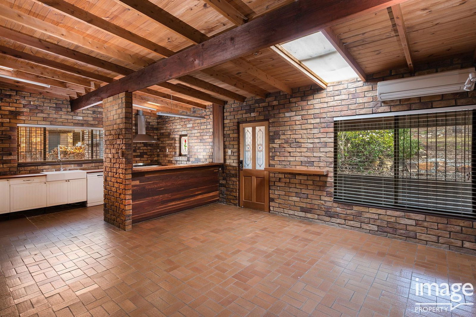 Main listing image for 4 Arthur St, Everton Hills  QLD  4053