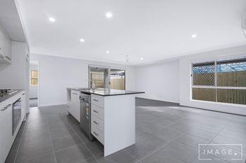 Image 6 for 70 Promenade Cct, Rothwell  QLD  4022