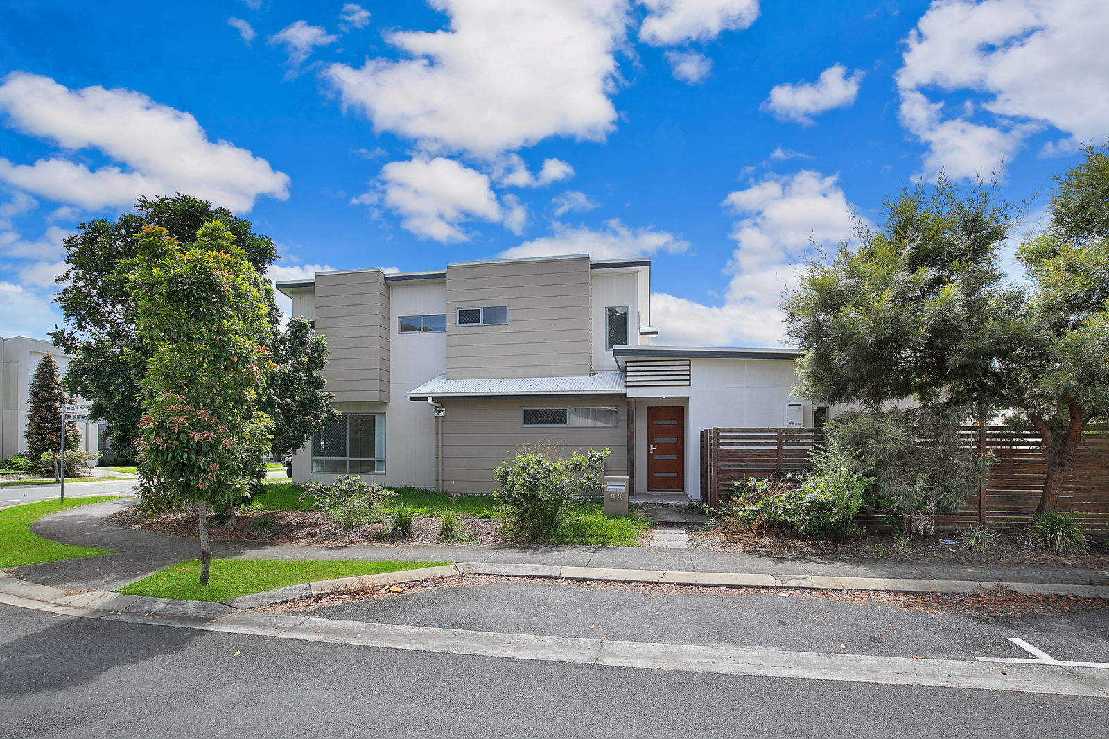 Main listing image for 44 Blue Mountains Cres, Fitzgibbon  QLD  4018