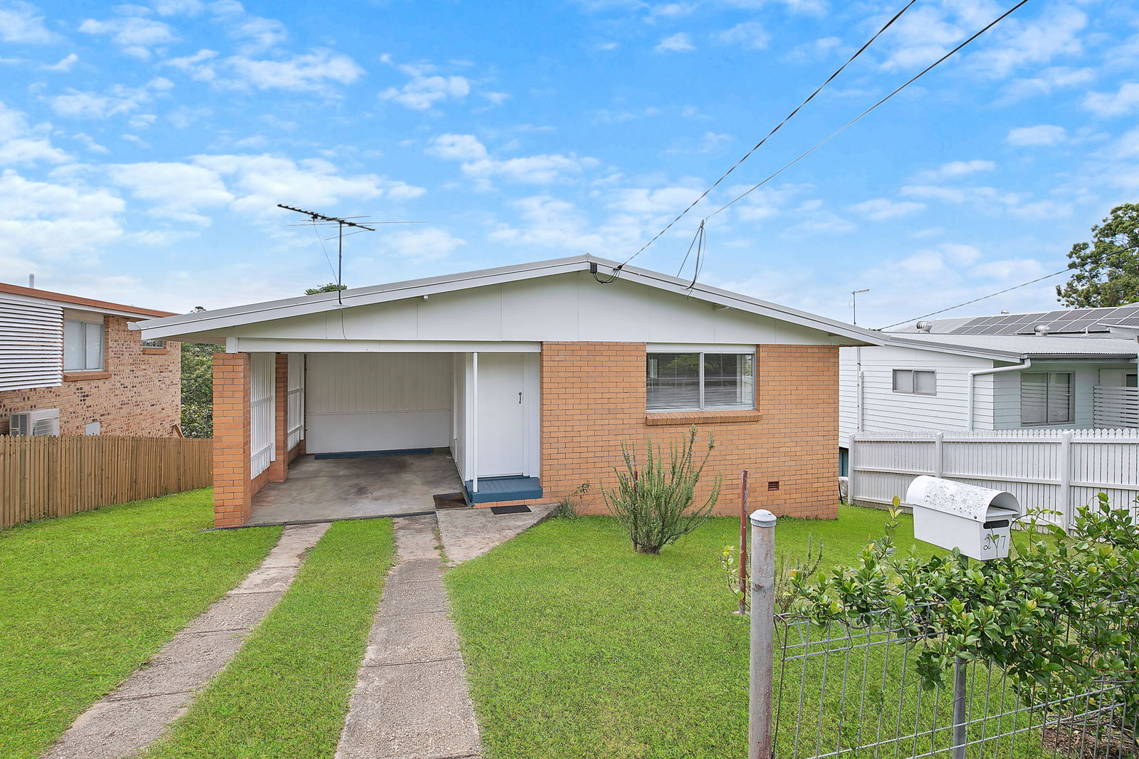 277 Kitchener Rd, Stafford Heights QLD 4053 Image Property