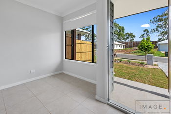 Image 6 for 2/30 Dominique Way, Flinders View  QLD  4305