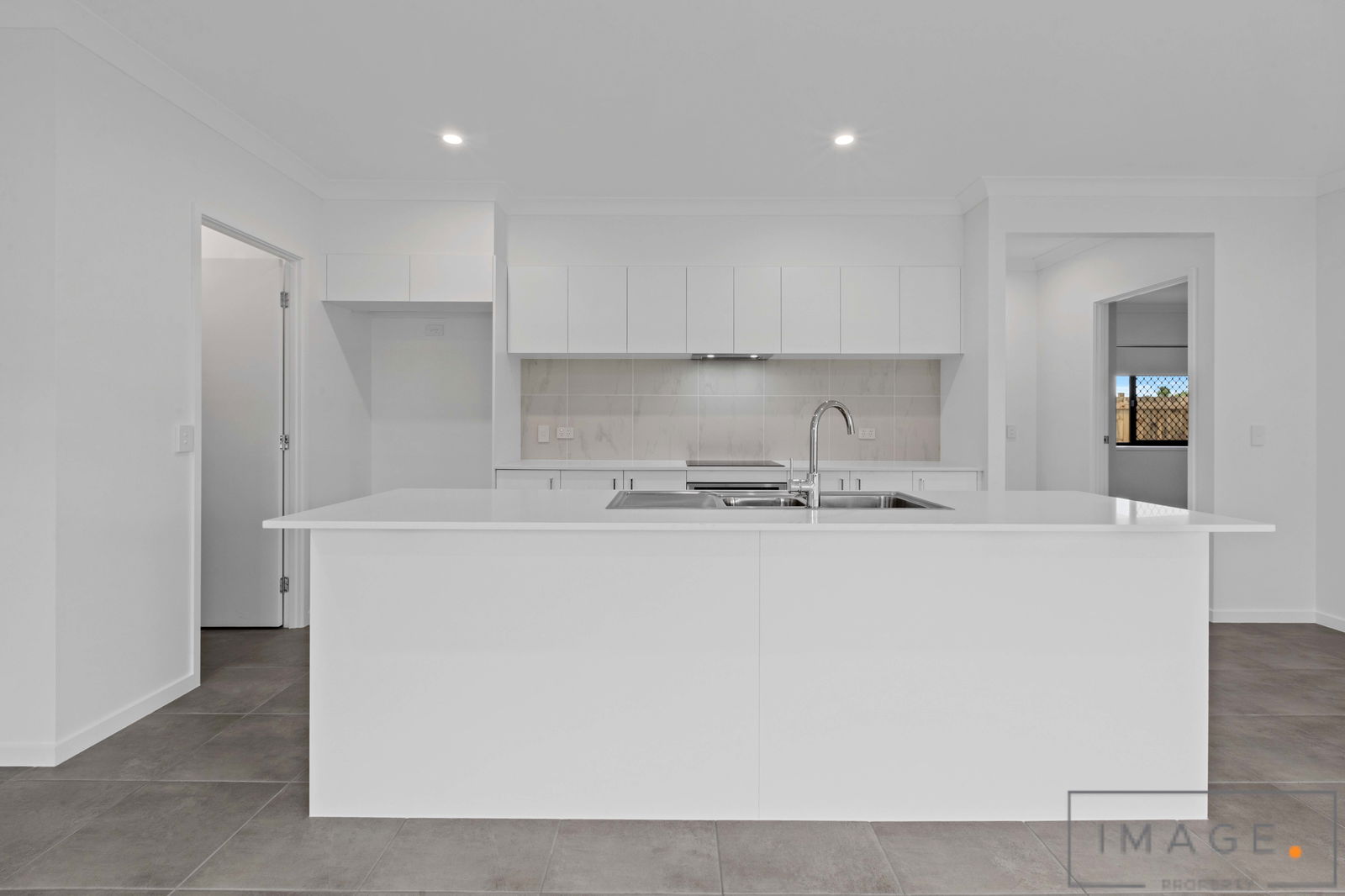 Main listing image for 29 Basswood Cct, Park Ridge  QLD  4125
