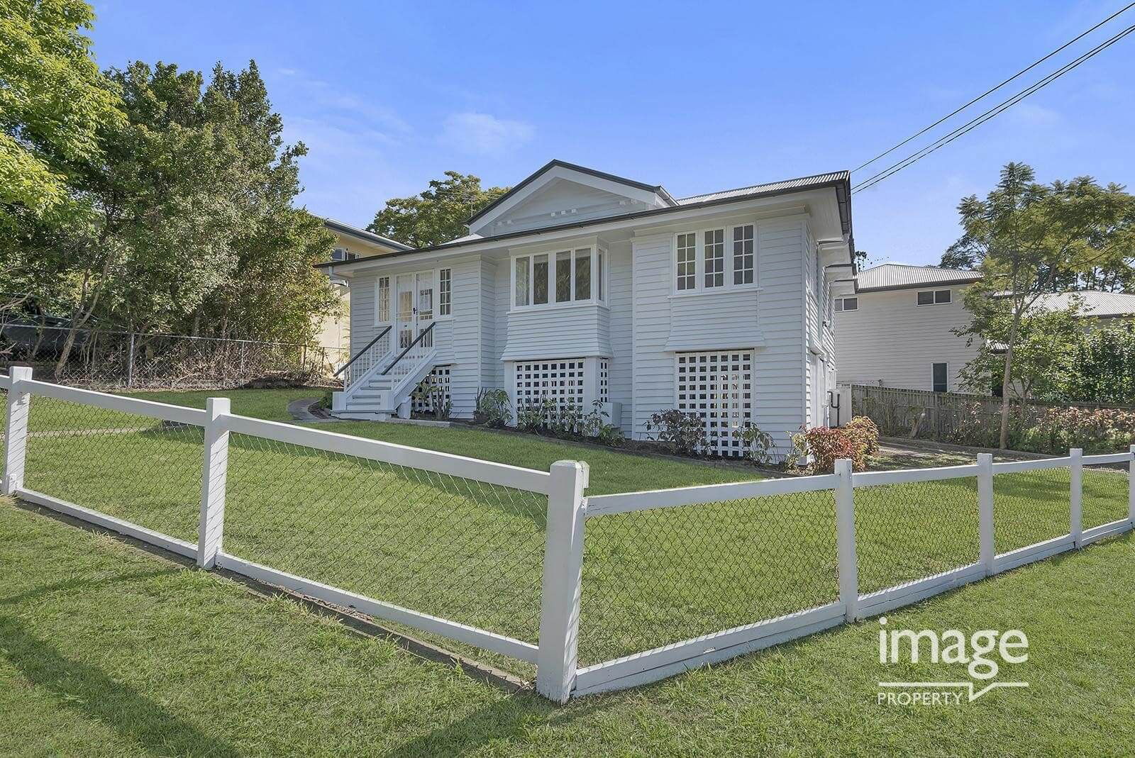 Main listing image for 33 Nestor Ave, Bardon  QLD  4065