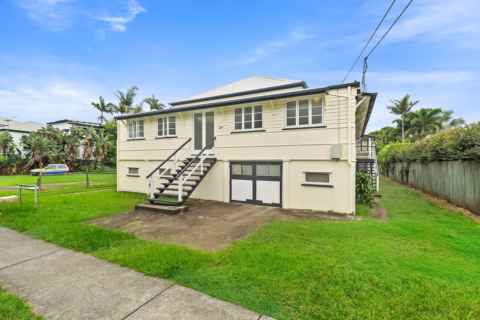 Main listing image for 2/24 Sixth Ave, Sandgate  QLD  4017