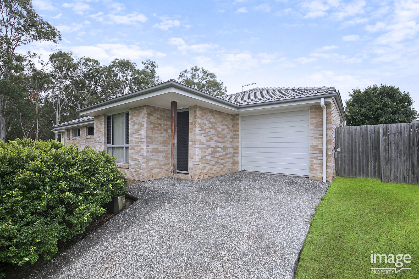Main listing image for 2/58-60 Feather Ct, Morayfield  QLD  4506