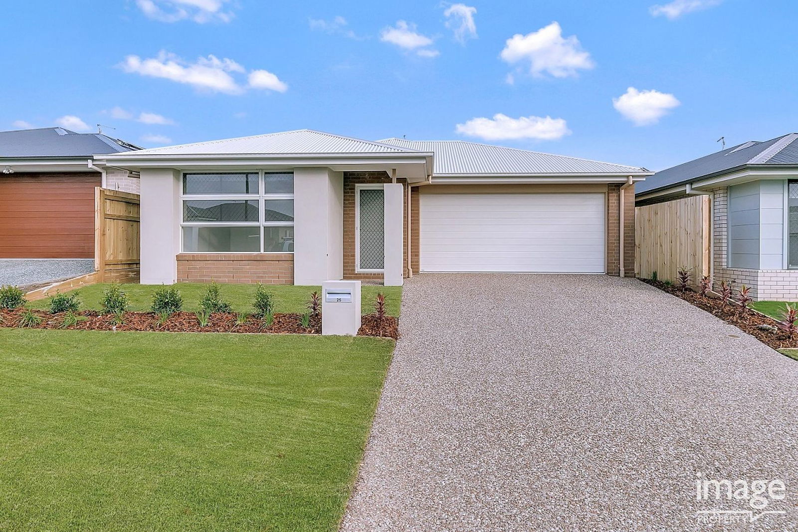 Main listing image for 25 Newburgh St, Thornlands  QLD  4164