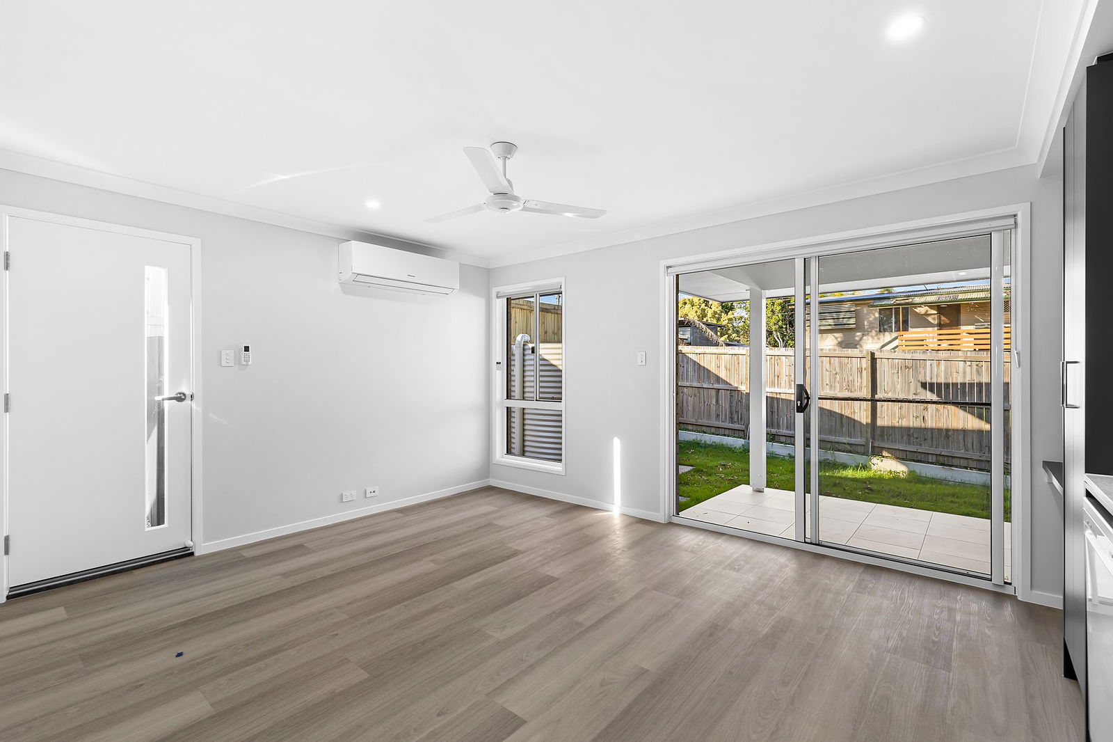 Main listing image for 1/4 Elm Ave, Woodridge  QLD  4114