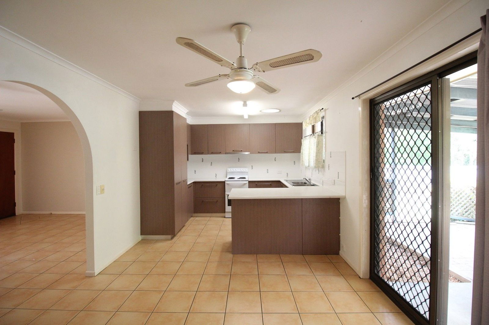 Main listing image for 8 Teranna St, Battery Hill  QLD  4551