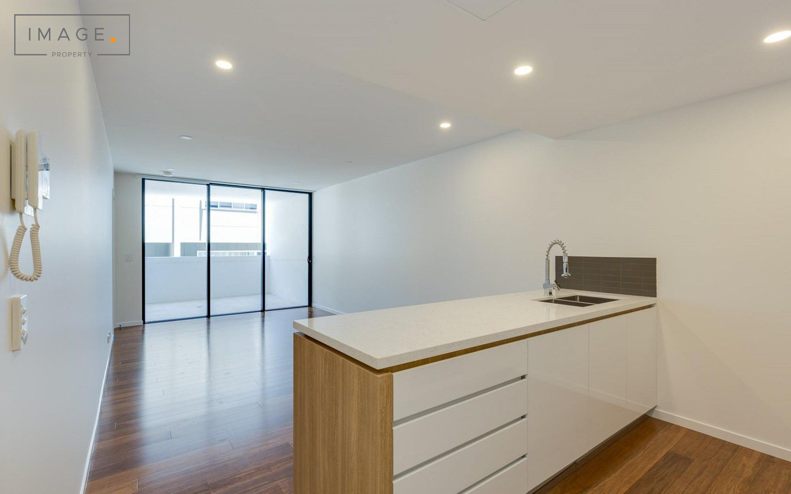 Main listing image for 8/158 Norman Ave, Norman Park  QLD  4170