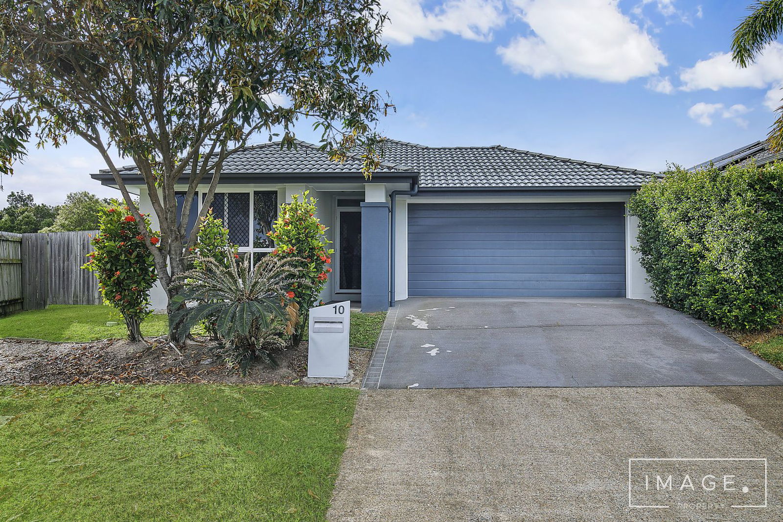 Main listing image for 10 Langham Cres, North Lakes  QLD  4509