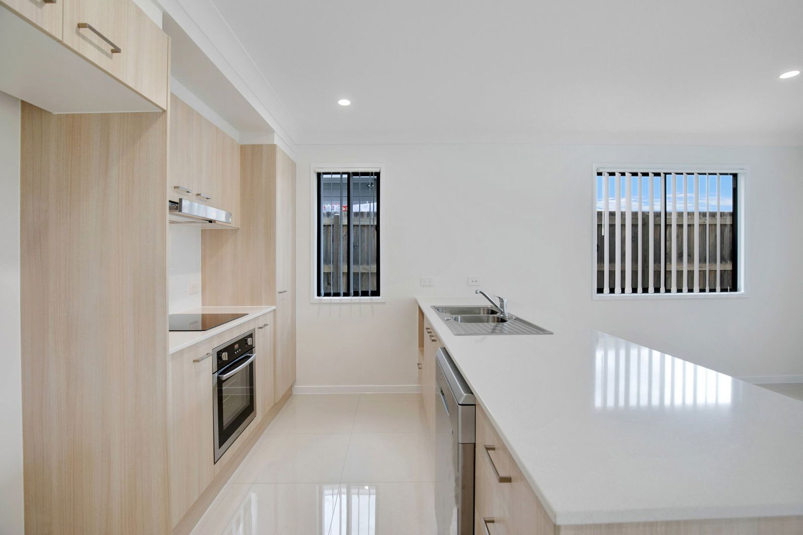 Main listing image for 1/9 Mount Mitchell Street, Park Ridge  QLD  4125