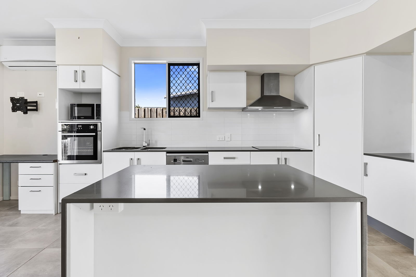 Main listing image for 269A Main Rd, Kuluin  QLD  4558