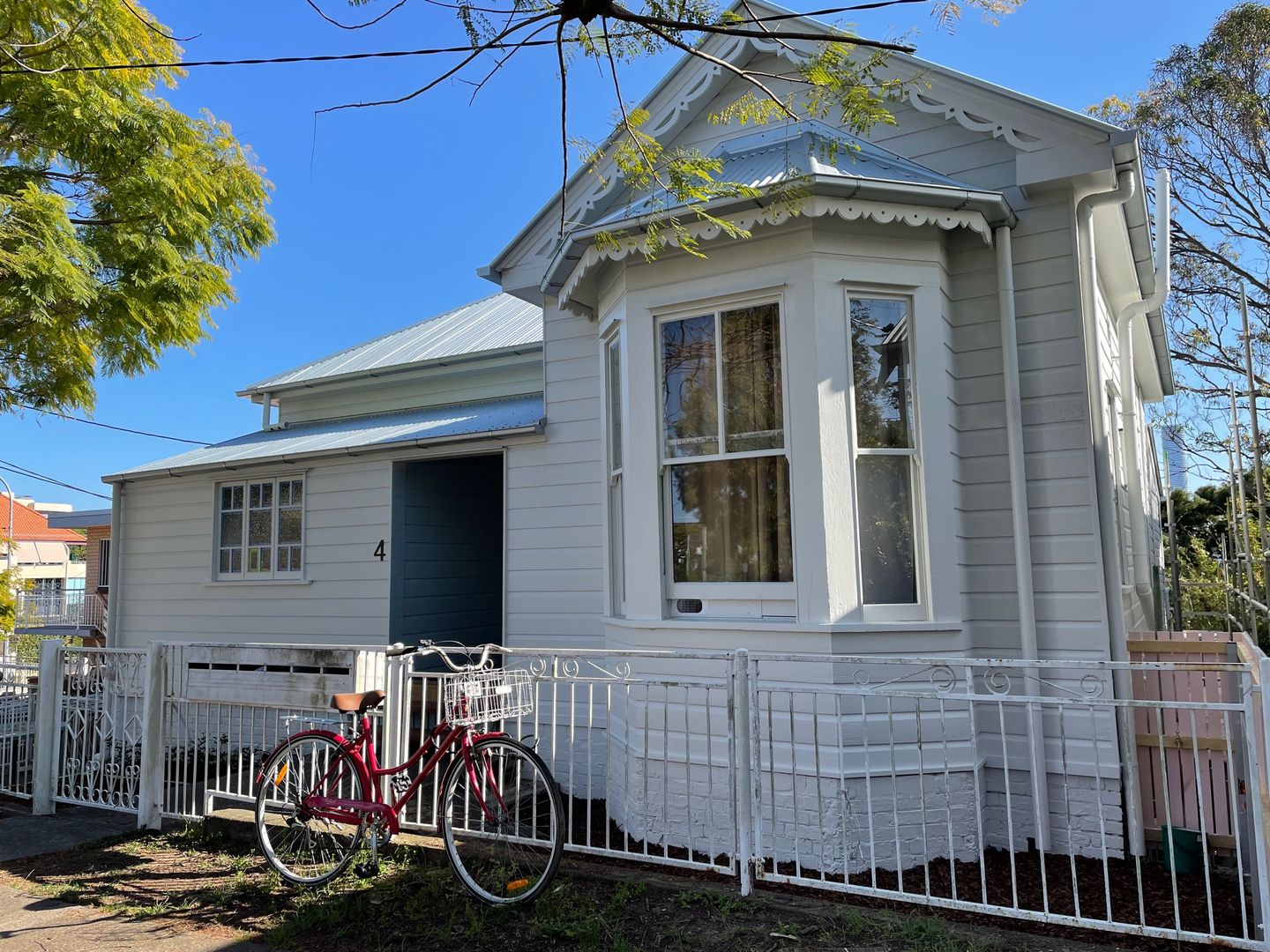 Main listing image for 2/4 Blakeney St, Highgate Hill  QLD  4101