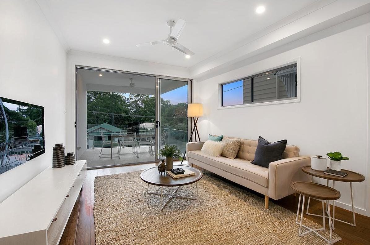 Main listing image for 2/30 Combles Rd, Camp Hill  QLD  4152
