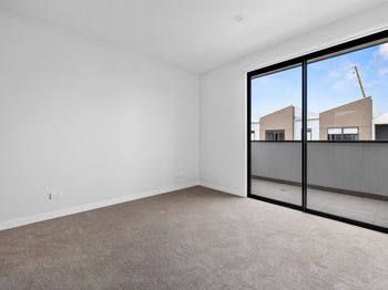 Image 5 for 19 Dobright St, Truganina  VIC  3029