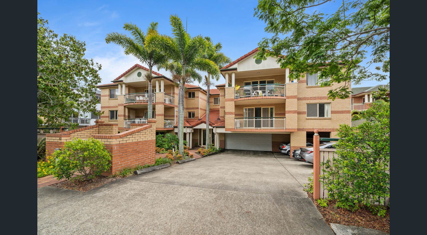Main listing image for 3/48 Kitchener St, Coorparoo  QLD  4151