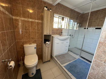 Image 6 for 3/65 Anglesey St, Kangaroo Point  QLD  4169