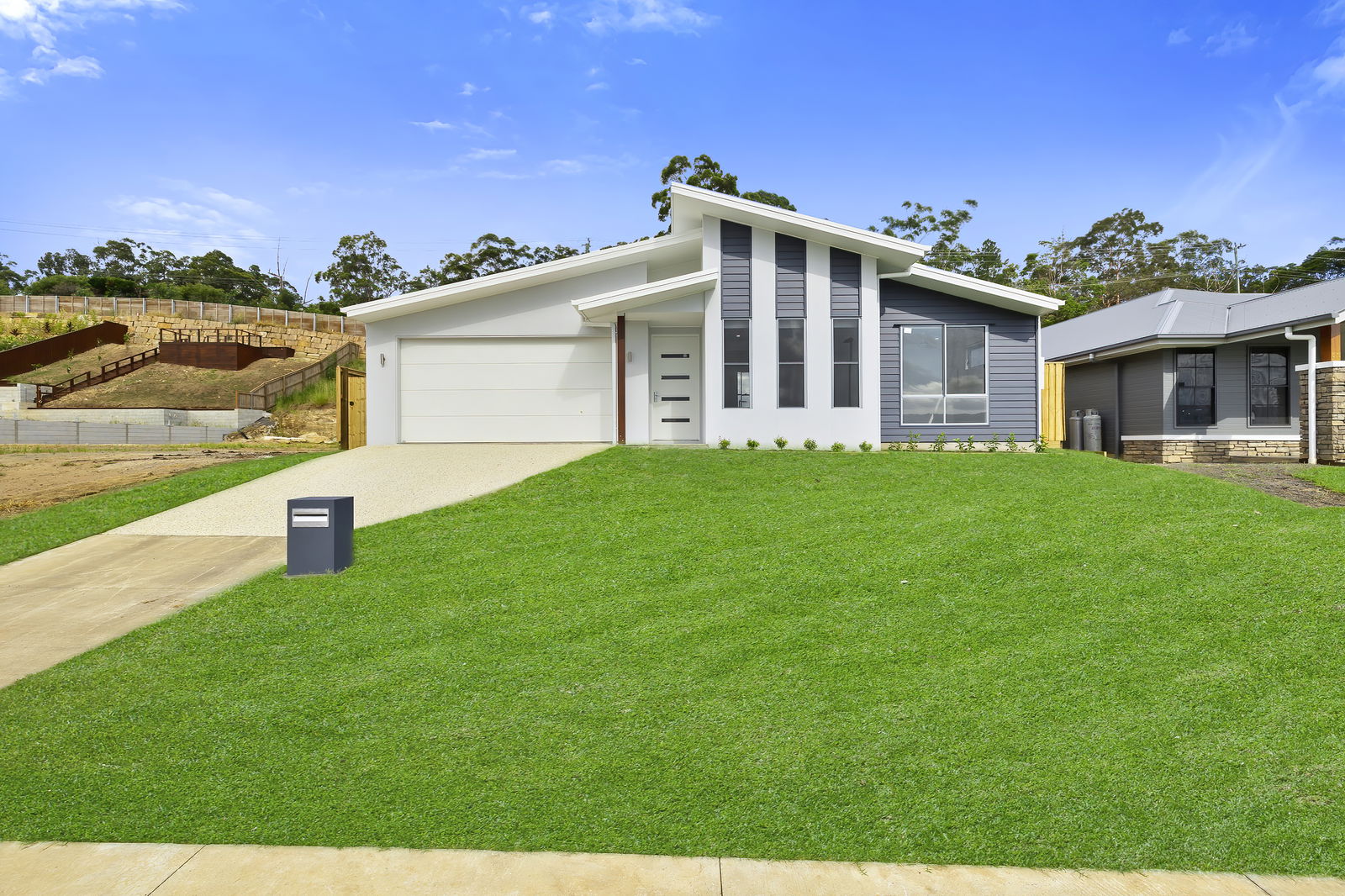 Main listing image for 32 Skyline Cct, Palmwoods  QLD  4555