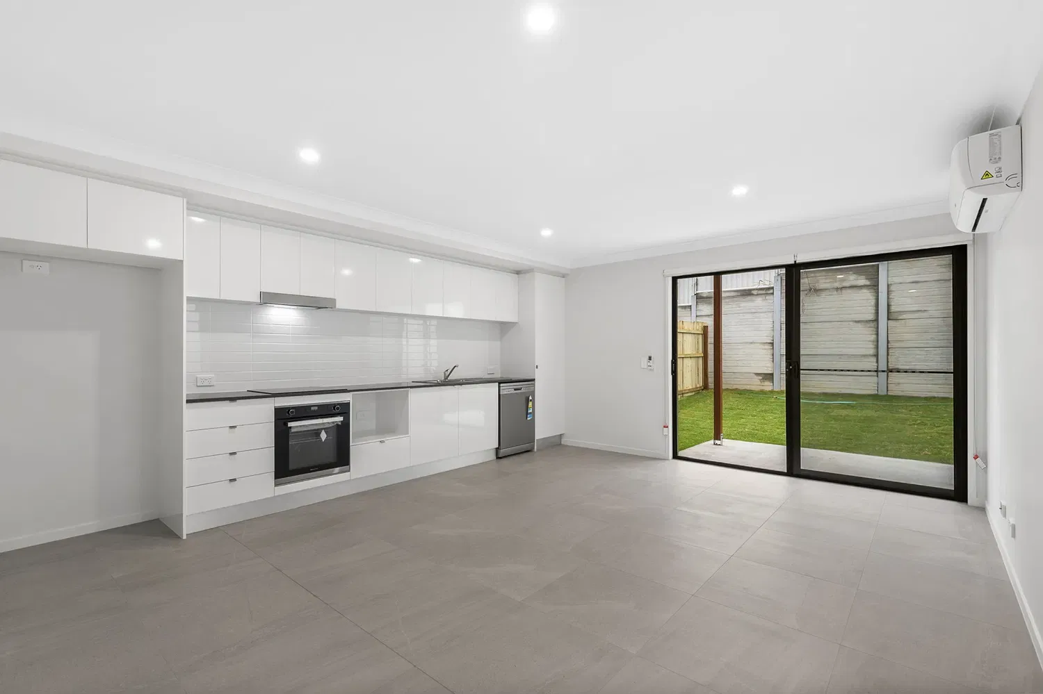 Main listing image for 2/43 Amber Ct, Redbank Plains  QLD  4301