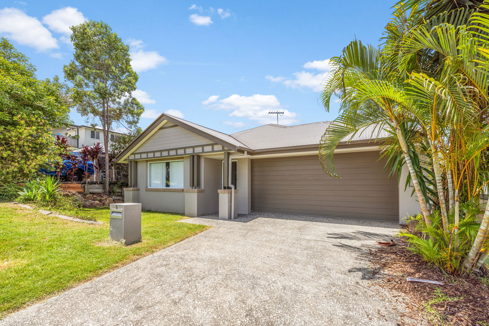 Main listing image for 6 Lakeview Pl, Springfield Lakes  QLD  4300