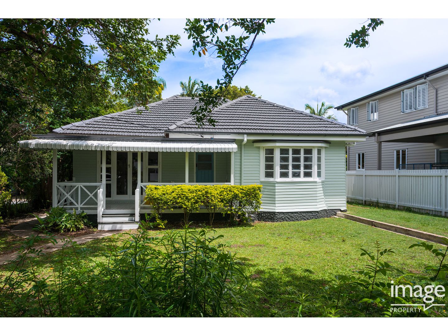 Main listing image for 90 Heliopolis Parade, Mitchelton  QLD  4053