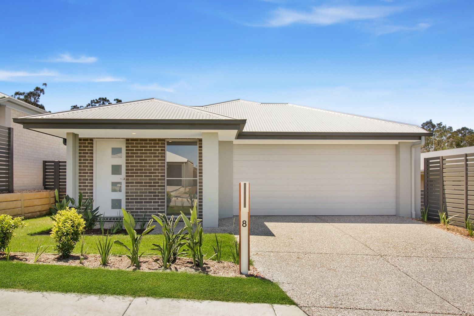 Main listing image for 8 Franklin Avenue, Park Ridge  QLD  4125